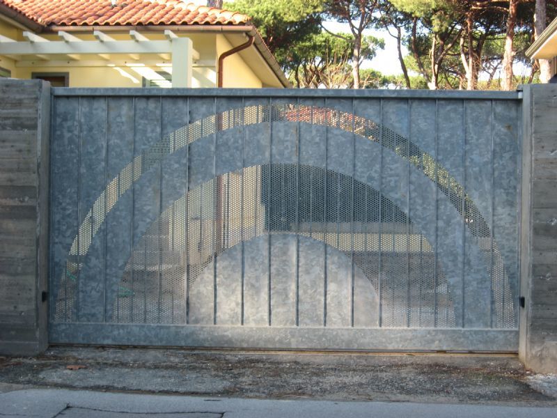 cancello automatico elettromeccanico FAAC Marina di Pietrasanta