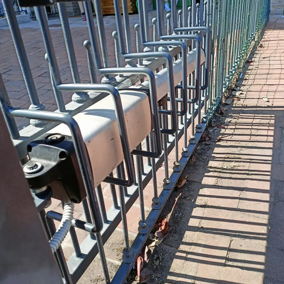 Porte e cancelli industriali a Pisa e Livorno